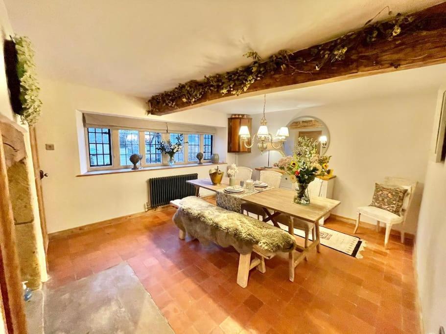 Fordview Cottage Is Full Of Cotwolds Charm Upper Slaughter Exterior foto